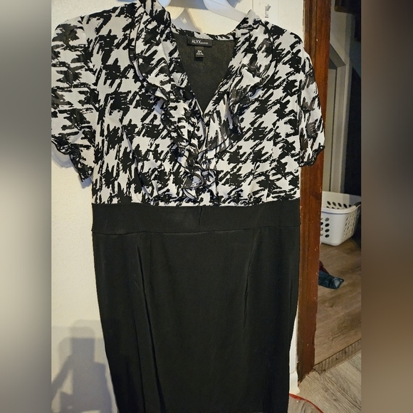 ALYX dress size 18w - Picture 2 of 3